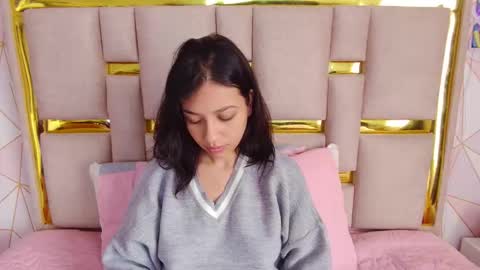 Nina Carther online show from March 25, 11:24 am