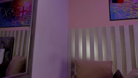 nina_glow_ online show from June 21, 11:03 am