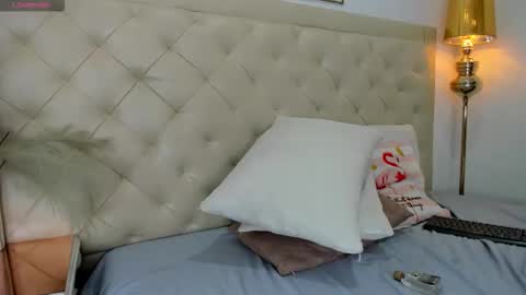 nina joyce online show from March 11, 8:33 pm