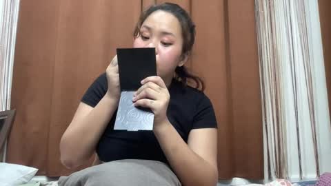 nini_luvskorn online show from April 1, 1:41 pm