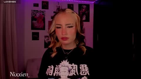 Nixxie  online show from February 9, 3:53 am