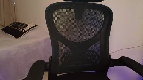 Noa  online show from April 22, 1:08 pm