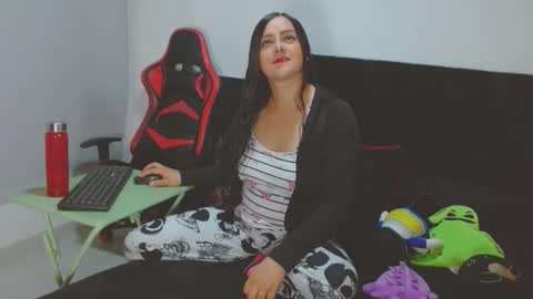 Noamartin online show from April 22, 2:52 am