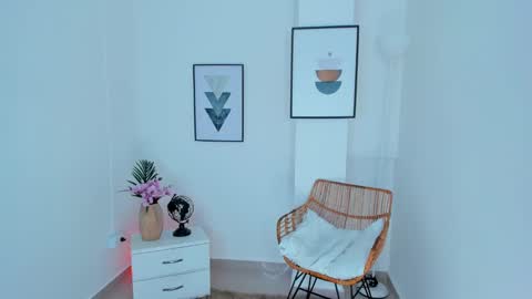 Melissa  online show from December 3, 12:38 pm