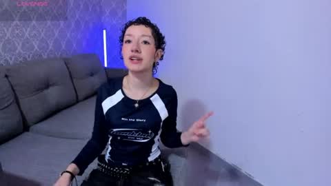    online show from June 25, 9:38 pm
