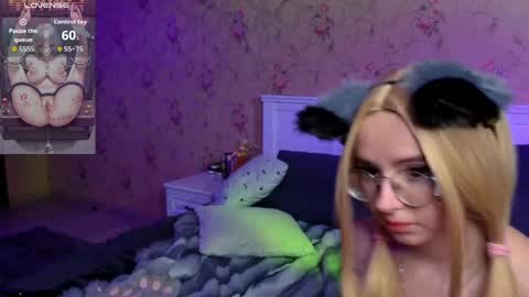 Nora Failure online show from April 18, 7:07 pm