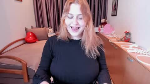 NORA online show from May 30, 8:49 pm