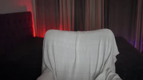 Tina online show from April 16, 9:39 pm