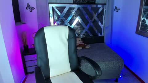 nova online show from May 12, 2:09 am