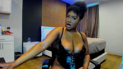 Nova online show from February 21, 10:15 pm