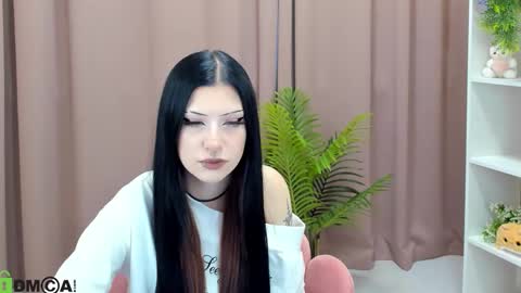  LILY  online show from March 17, 4:05 am