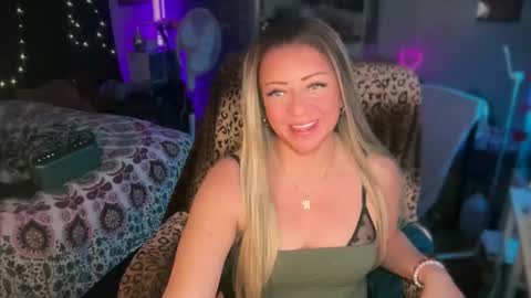 nyxxen online show from March 5, 1:23 am