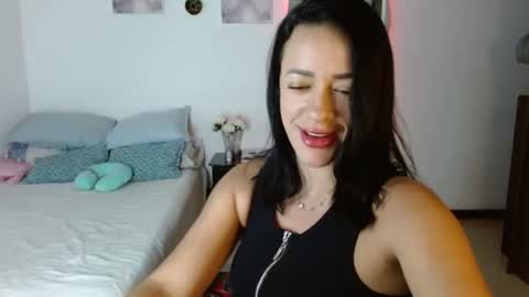 obsidian_love1 online show from June 22, 1:21 am