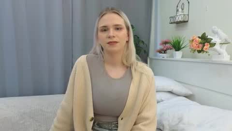 Eliana online show from December 9, 4:56 am