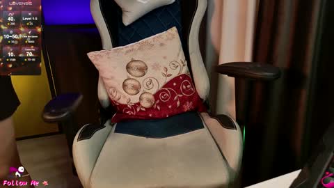  Leya online show from January 17, 9:17 pm