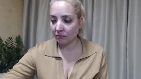 Mari online show from March 21, 5:29 pm