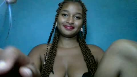 olinah610 online show from August 3, 5:55 am