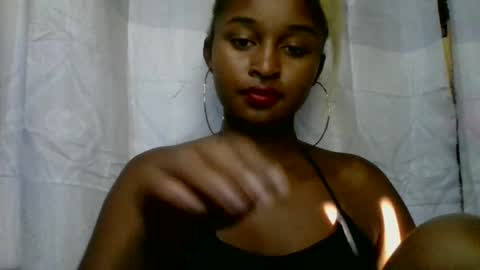 olinah610 online show from July 12, 5:08 am