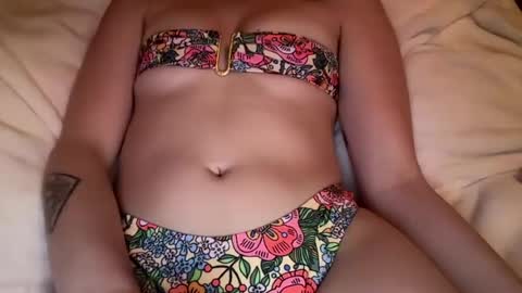 olivia2739 online show from May 26, 5:01 pm