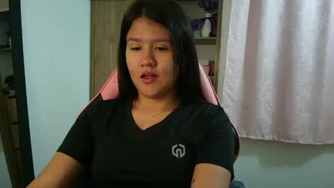 Olivia online show from April 16, 12:16 pm