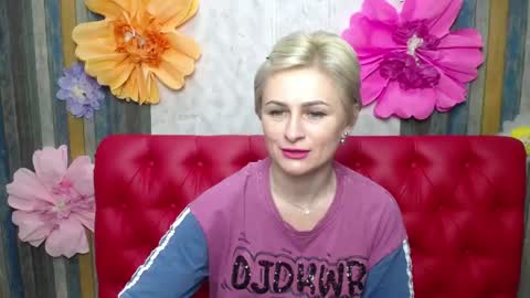 OliviaHorst online show from April 18, 7:11 am