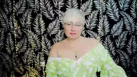 Kelly online show from May 31, 10:43 am