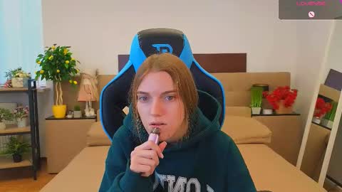 Olli and Stiw online show from February 5, 10:18 am