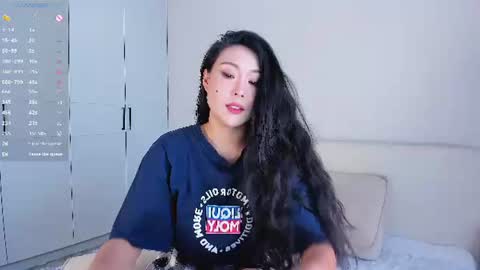 Amelia online show from July 16, 8:30 am