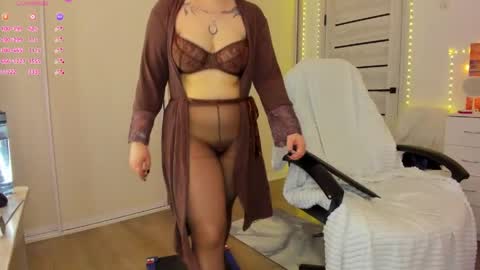 Ophelia online show from April 1, 9:43 am