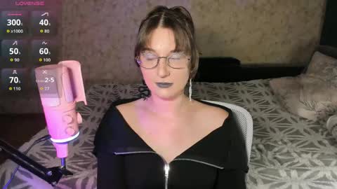 Leliana online show from April 14, 3:56 pm