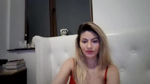 Pamela051087 online show from March 28, 8:41 pm