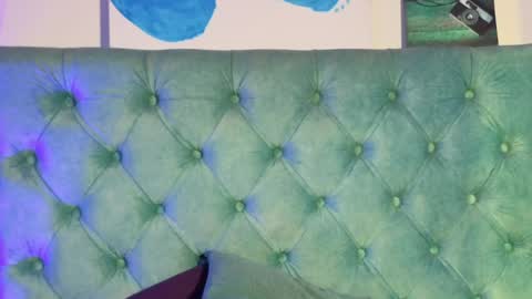 Paola Lyon online show from April 9, 5:40 pm