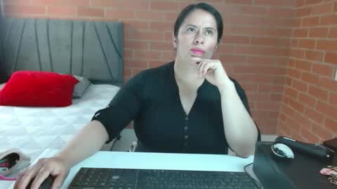 paula__117 online show from March 21, 7:08 pm