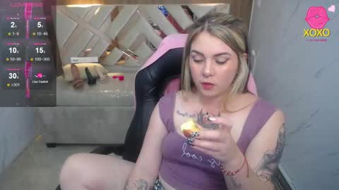 Paula online show from March 30, 4:39 pm