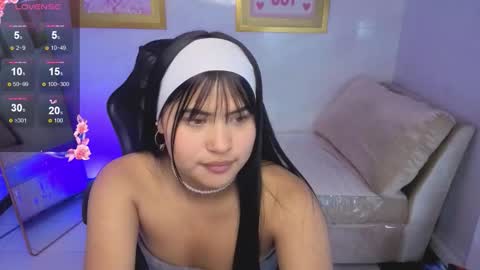 Live 800am 200pm COLOMBIAN HOUR online show from March 5, 2:13 pm