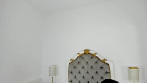 paulina lux online show from February 20, 7:37 pm