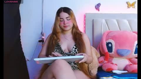 Pau online show from July 5, 4:40 am