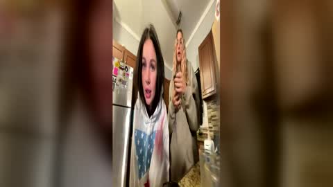 Payton Peach online show from June 27, 8:48 am