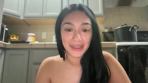 penelopeinwonderland online show from March 7, 4:19 am