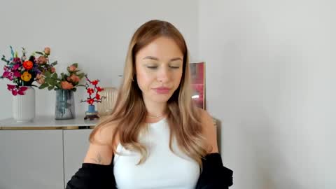 Cindy online show from March 27, 7:10 am