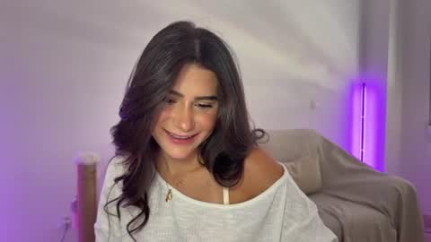 Nicolee online show from July 22, 2:07 pm