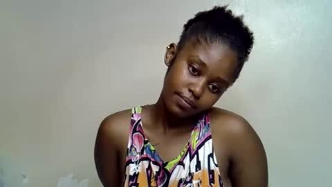 pettite_gal online show from April 20, 8:12 pm