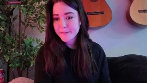 PilloGoddess online show from March 19, 8:18 am