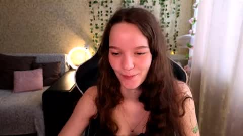 Stephanie online show from March 16, 5:44 am