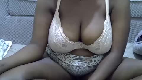 Kim20 online show from March 18, 9:58 am