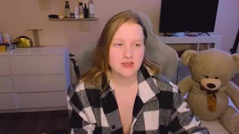 pinkiep1e online show from March 21, 1:16 pm