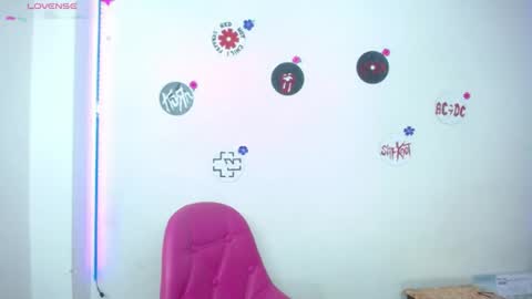VIOLETA LOPEZ online show from July 7, 11:57 am