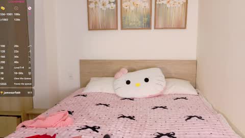 Polly online show from April 28, 9:13 am