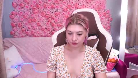 pinkytrix online show from June 2, 5:41 am