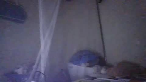 pretty_betty_ online show from March 11, 6:41 pm